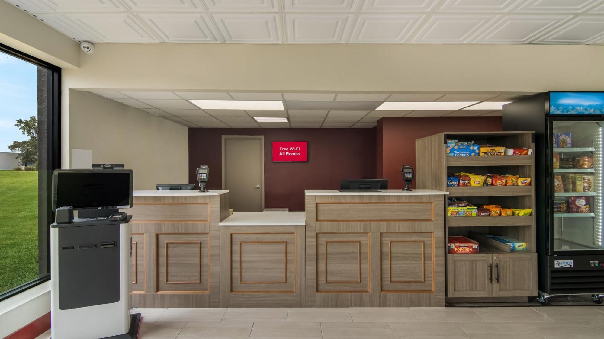 Hometowne Studios By Red Roof And Conference Center Chicago - N Aurora Naperville North Aurora Dış mekan fotoğraf